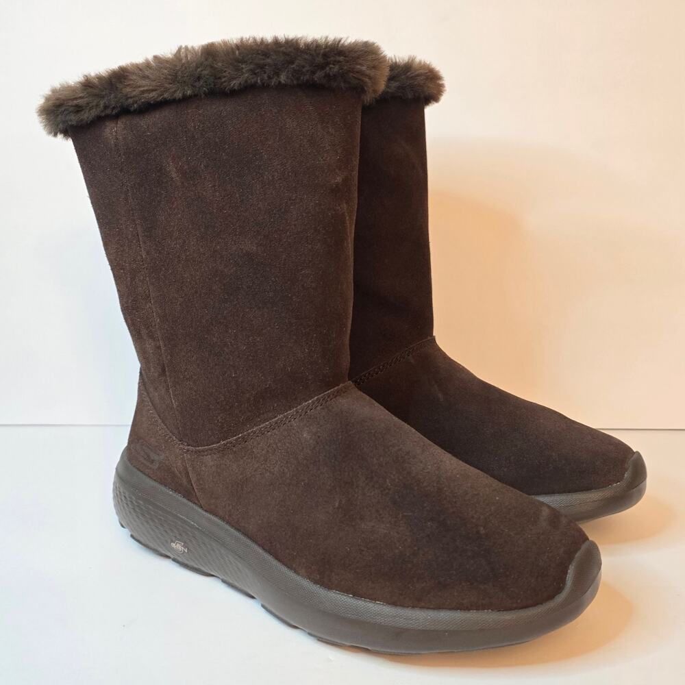 Skechers Boots Brown Suede On The Go City 2 Size 7W Wide GogaMat Faux Fur Lined